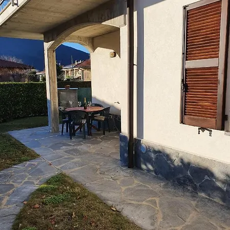 アパート Casa Rosa Maccagno